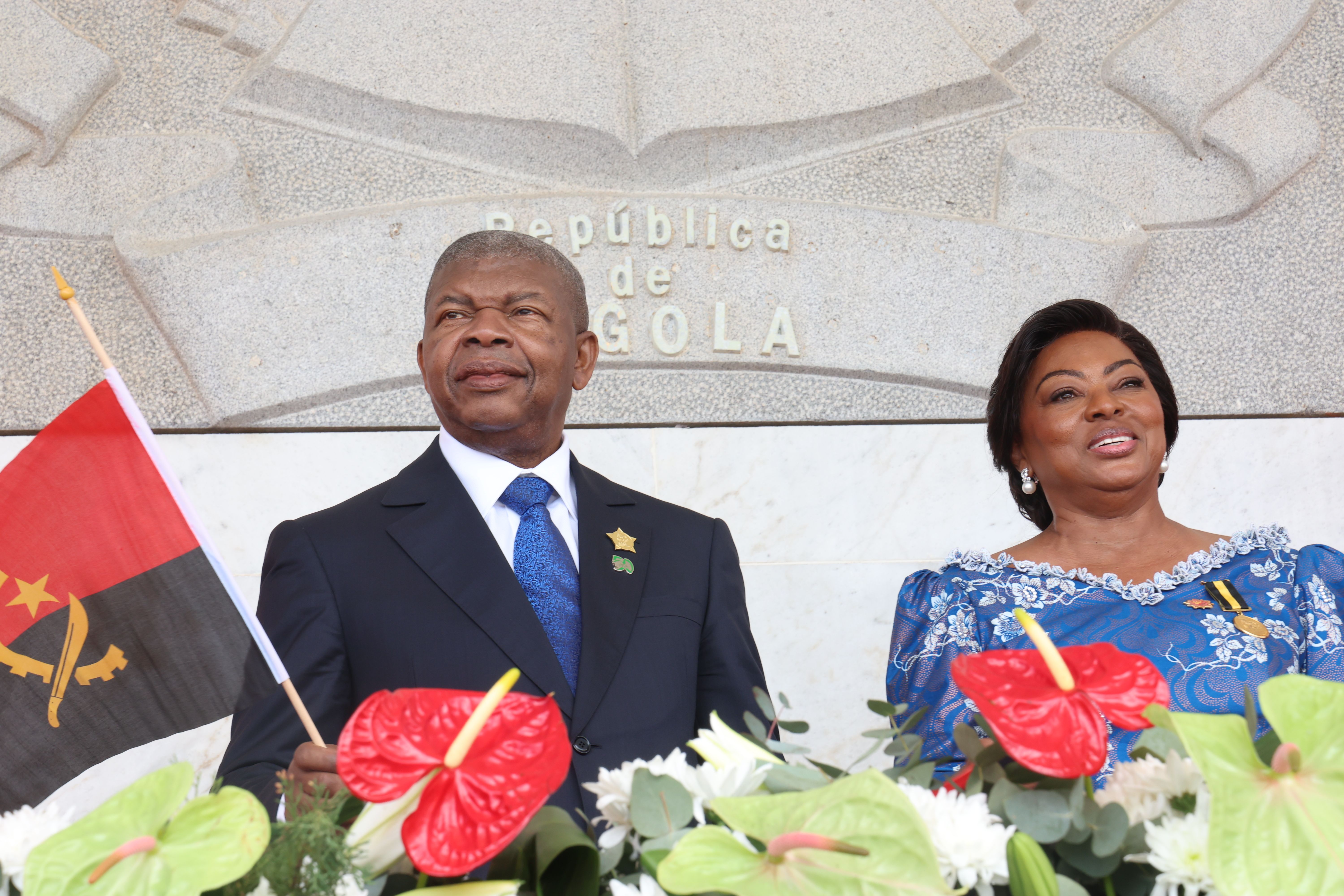OS 50.º ANIVERSÁRIO DA INDEPENDÊNCIA NACIONAL.