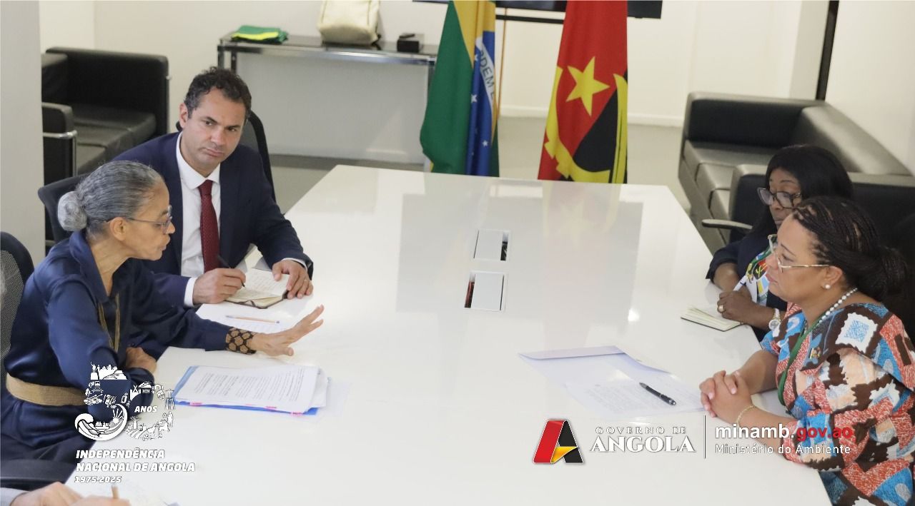 <br />
<b>Notice</b>:  Undefined index: title in <b>/home/gov/public_html/portais-governo-producao/themes/portalweb/galeria-itens.php</b> on line <b>148</b><br />
