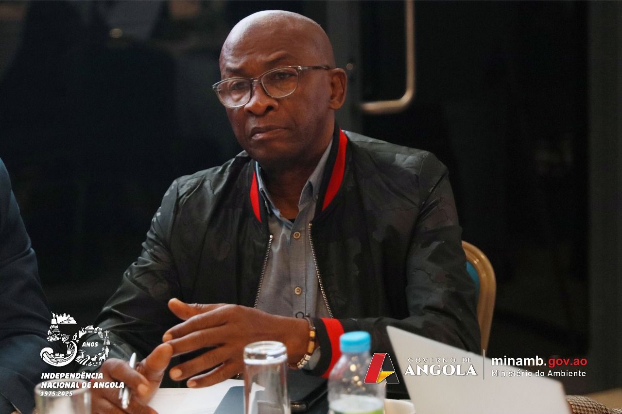 <br />
<b>Notice</b>:  Undefined index: title in <b>/home/gov/public_html/portais-governo-producao/themes/portalweb/galeria-itens.php</b> on line <b>148</b><br />
