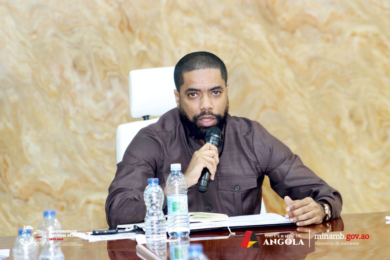 <br />
<b>Notice</b>:  Undefined index: title in <b>/home/gov/public_html/portais-governo-producao/themes/portalweb/galeria-itens.php</b> on line <b>148</b><br />
