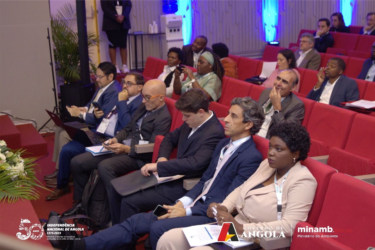 <br />
<b>Notice</b>:  Undefined index: title in <b>/home/gov/public_html/portais-governo-producao/themes/portalweb/galeria-itens.php</b> on line <b>148</b><br />

