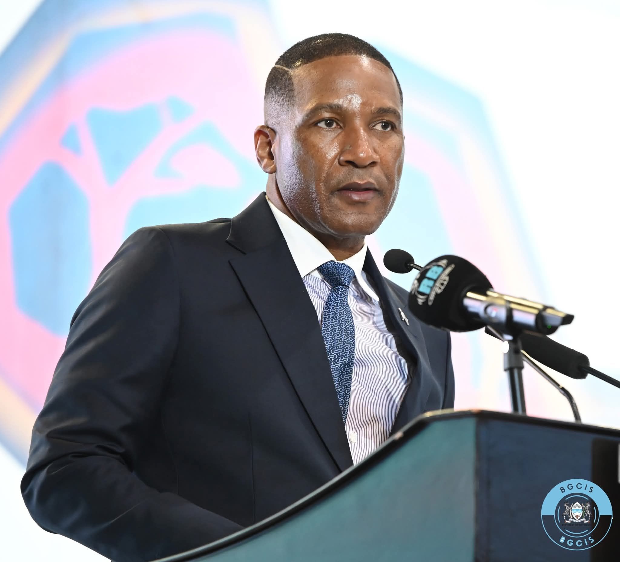 PRESIDENTE DO BOTSWANA INAUGURA PRIMEIRA CIMEIRA AFRICANA SOBRE A BIODIVERSIDADE