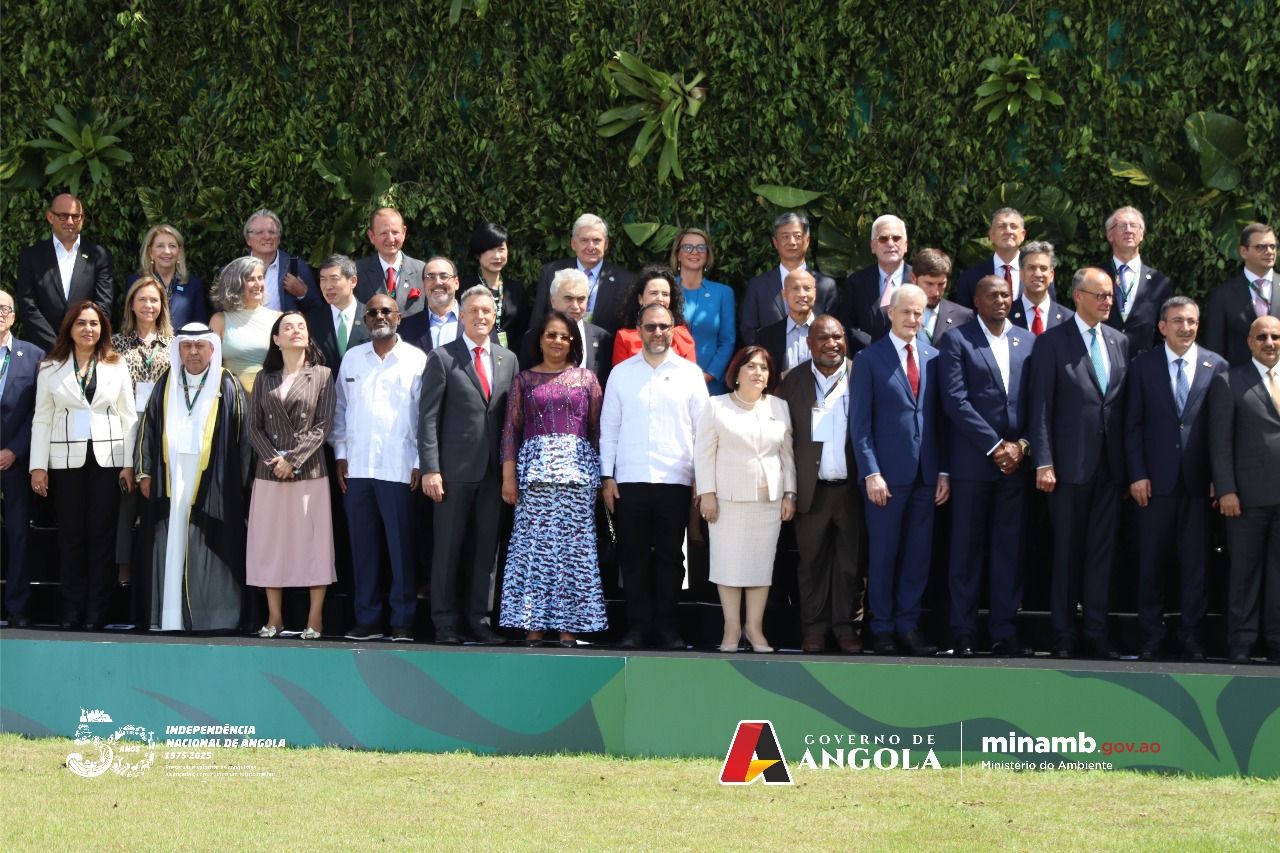 <br />
<b>Notice</b>:  Undefined index: title in <b>/home/gov/public_html/portais-governo-producao/themes/portalweb/galeria-itens.php</b> on line <b>148</b><br />
