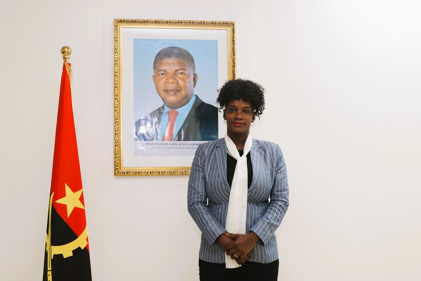 <br />
<b>Notice</b>:  Undefined index: title in <b>/home/gov/public_html/portais-governo-producao/themes/portalweb/galeria-itens.php</b> on line <b>148</b><br />
